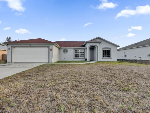 1020 SW Barbarosa Avenue, Port Saint Lucie, FL 34953