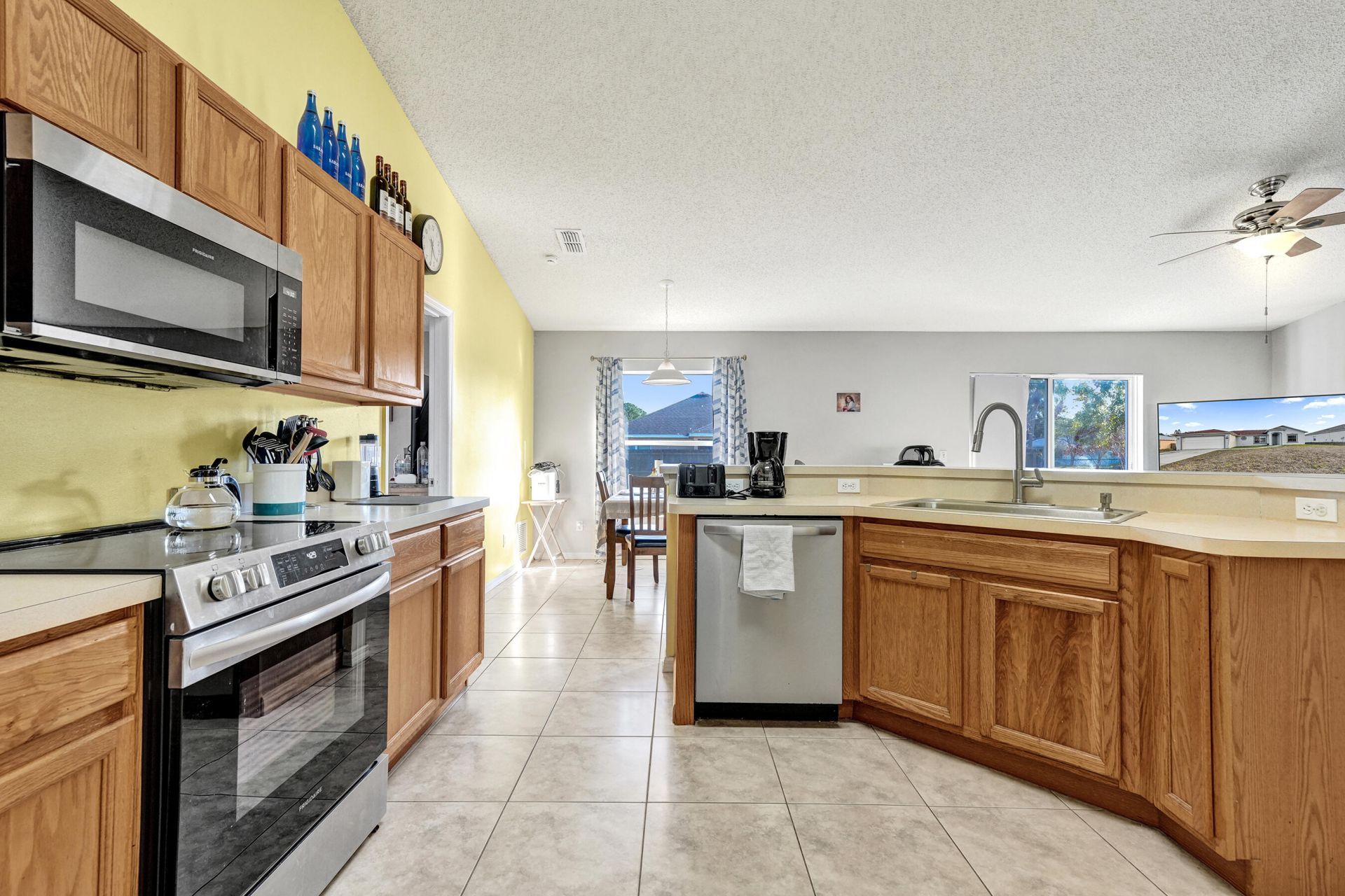 1020 SW Barbarosa Avenue, Port Saint Lucie, FL 34953 Photo