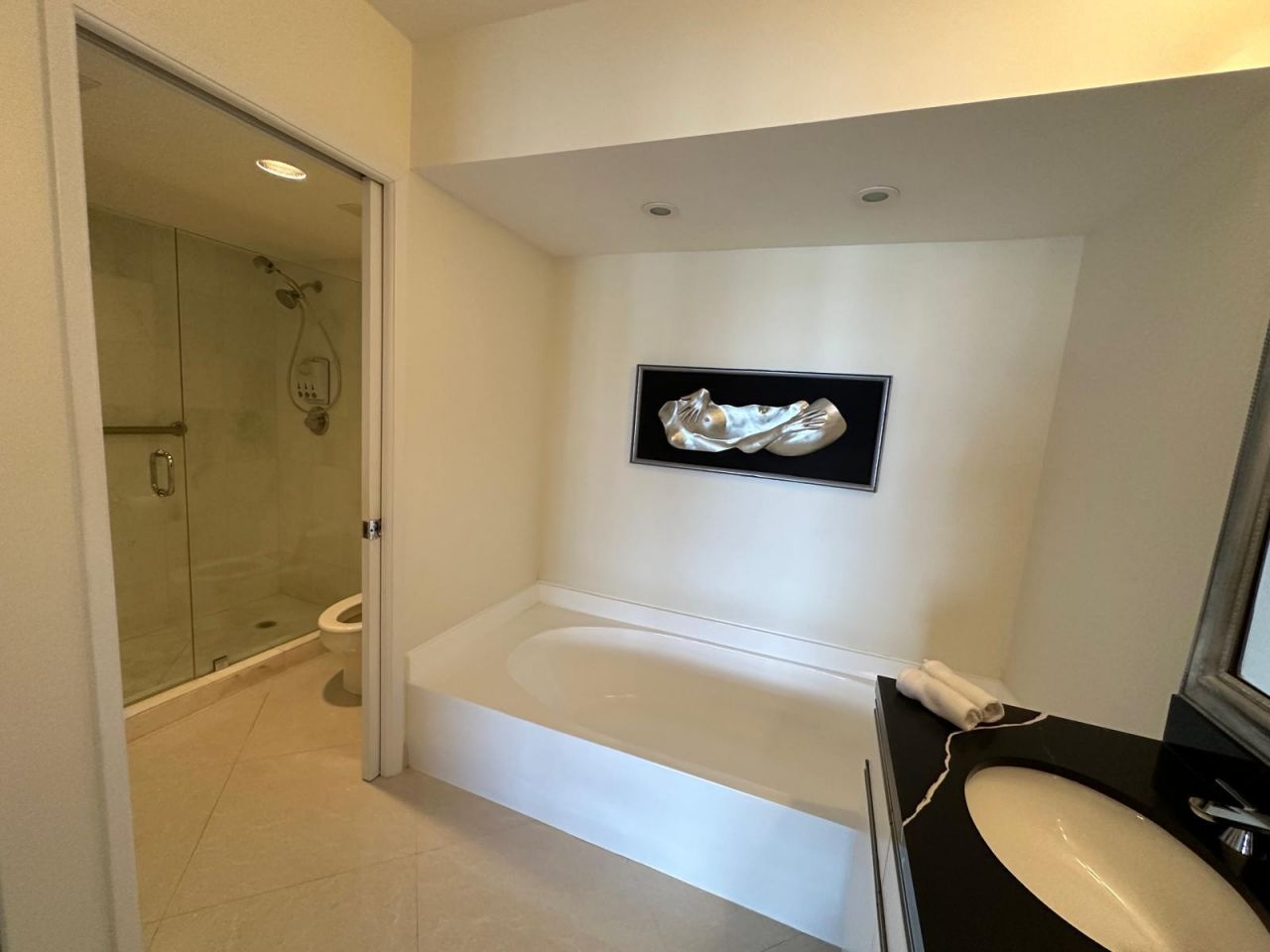 19195 NE 36th Court, Unit 2703, Aventura, FL 33180 Photo