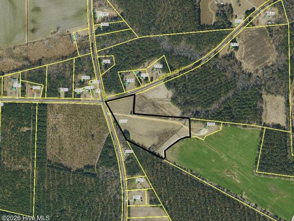 3777 Elkton Road, Clarkton, NC 28433