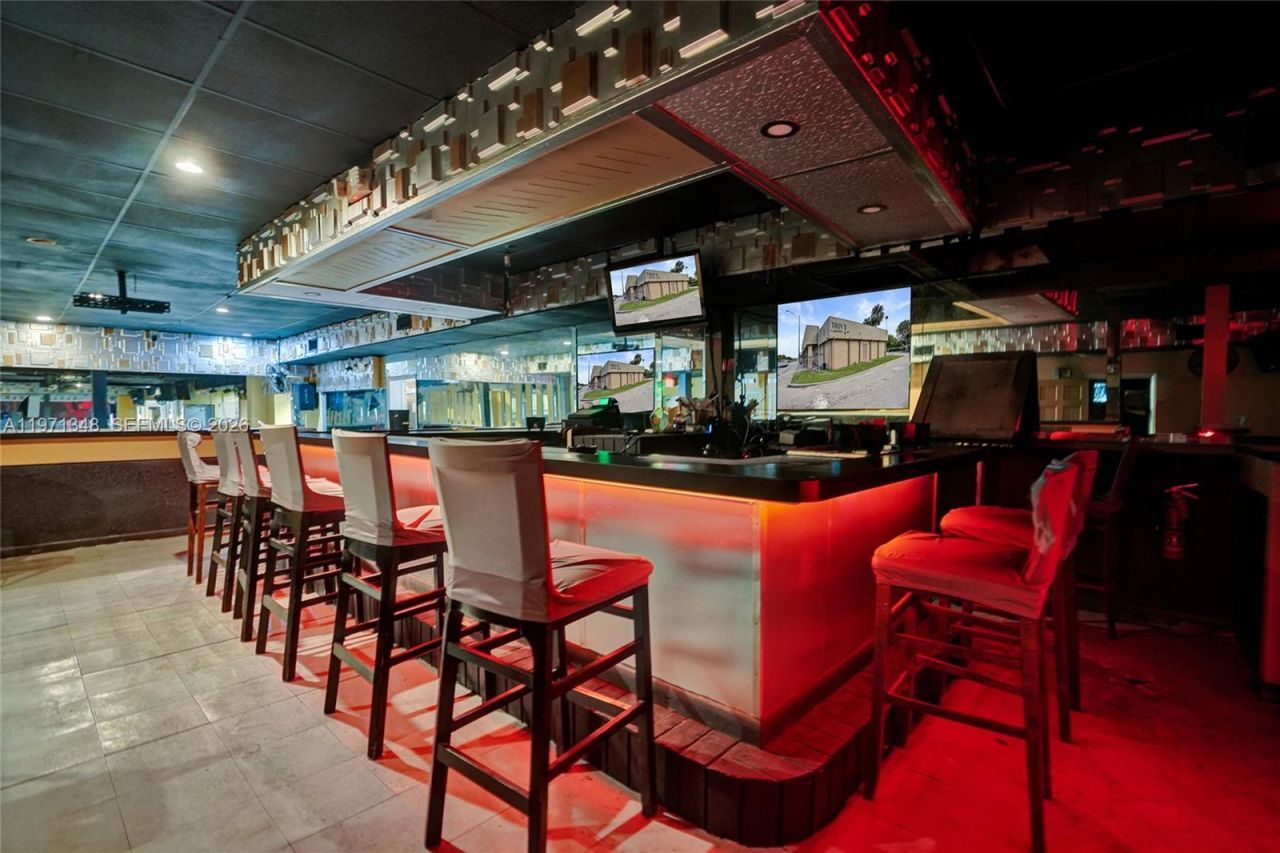 2990 W Sunrise Blvd, Fort Lauderdale, FL 33311 Photo