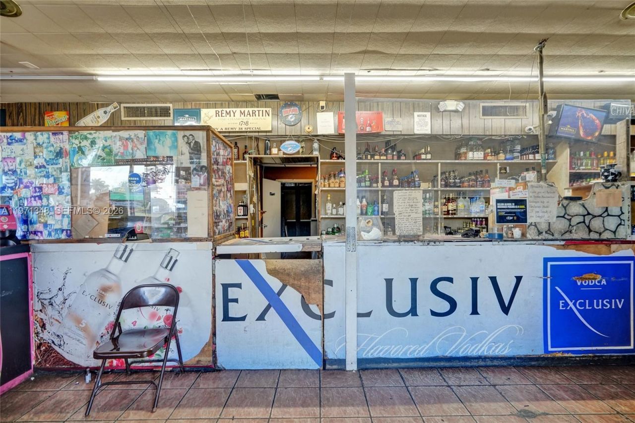 2990 W Sunrise Blvd, Fort Lauderdale, FL 33311 Photo