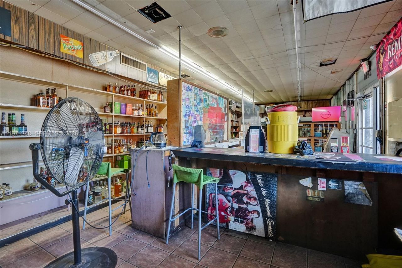 2990 W Sunrise Blvd, Fort Lauderdale, FL 33311 Photo