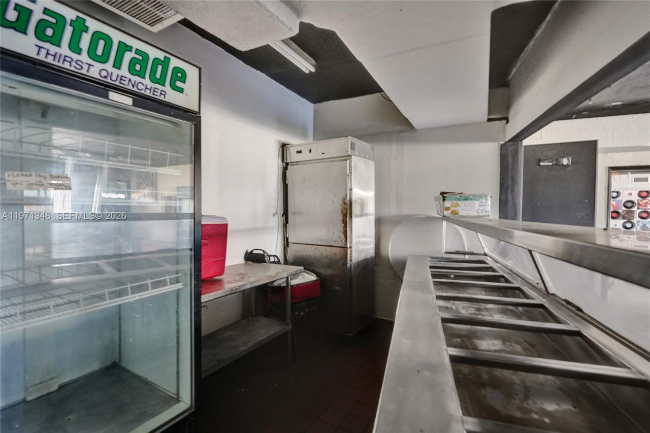 2990 W Sunrise Blvd, Fort Lauderdale, FL 33311 Photo