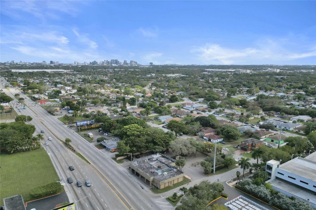 2990 W Sunrise Blvd, Fort Lauderdale, FL 33311 Photo