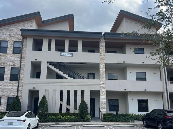 7915 NW 104th Ave , Unit 33, Doral, FL 33178