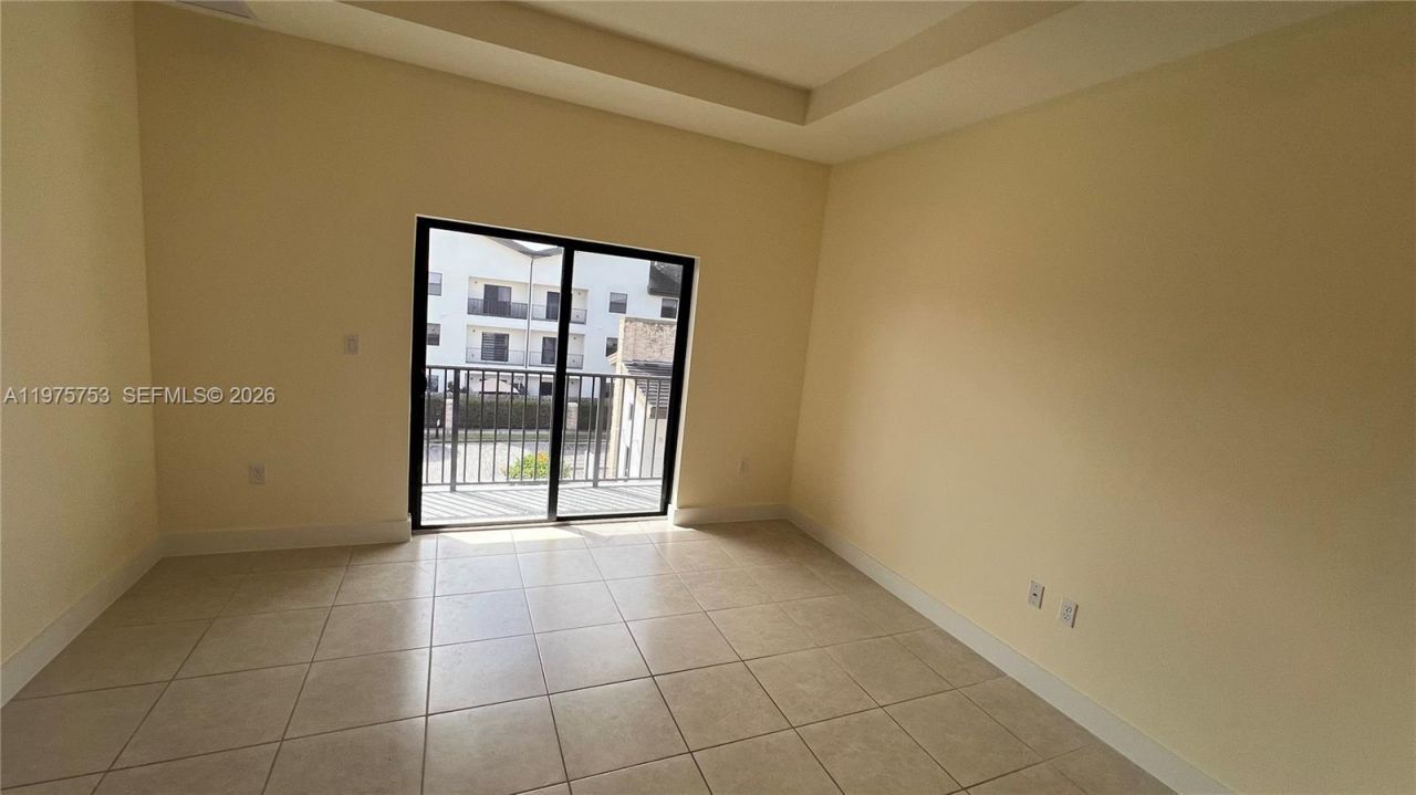 7915 NW 104th Ave , Unit 33, Doral, FL 33178 Photo