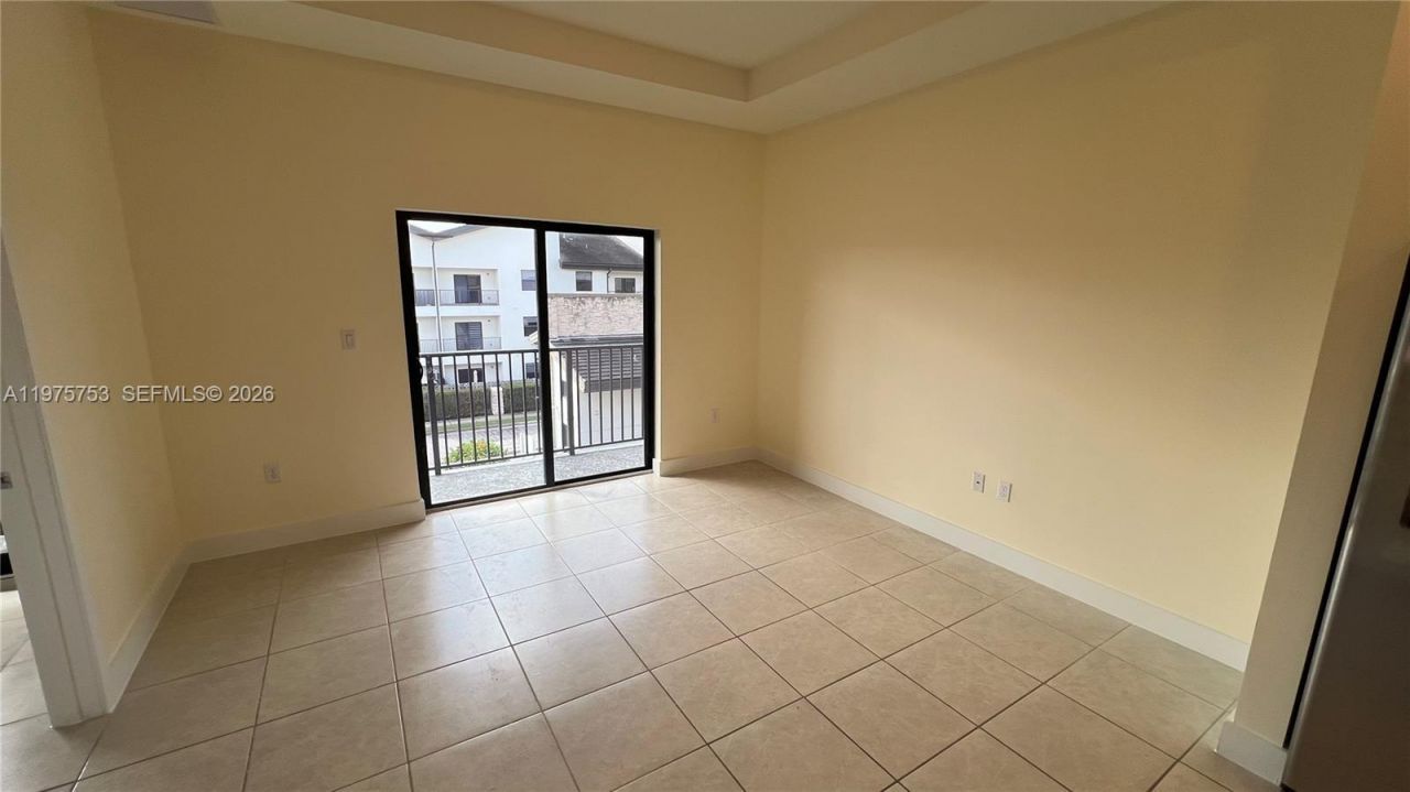 7915 NW 104th Ave , Unit 33, Doral, FL 33178 Photo