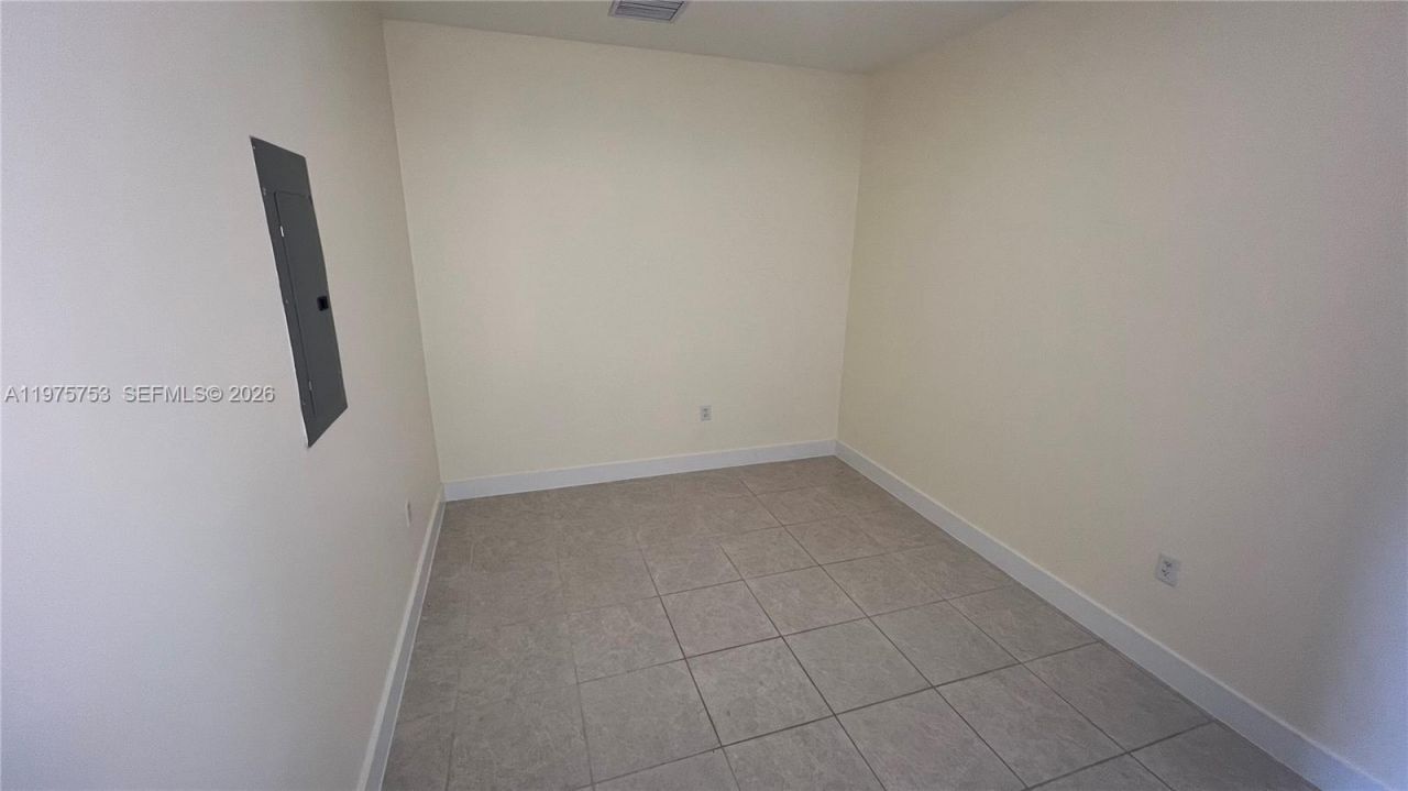 7915 NW 104th Ave , Unit 33, Doral, FL 33178 Photo