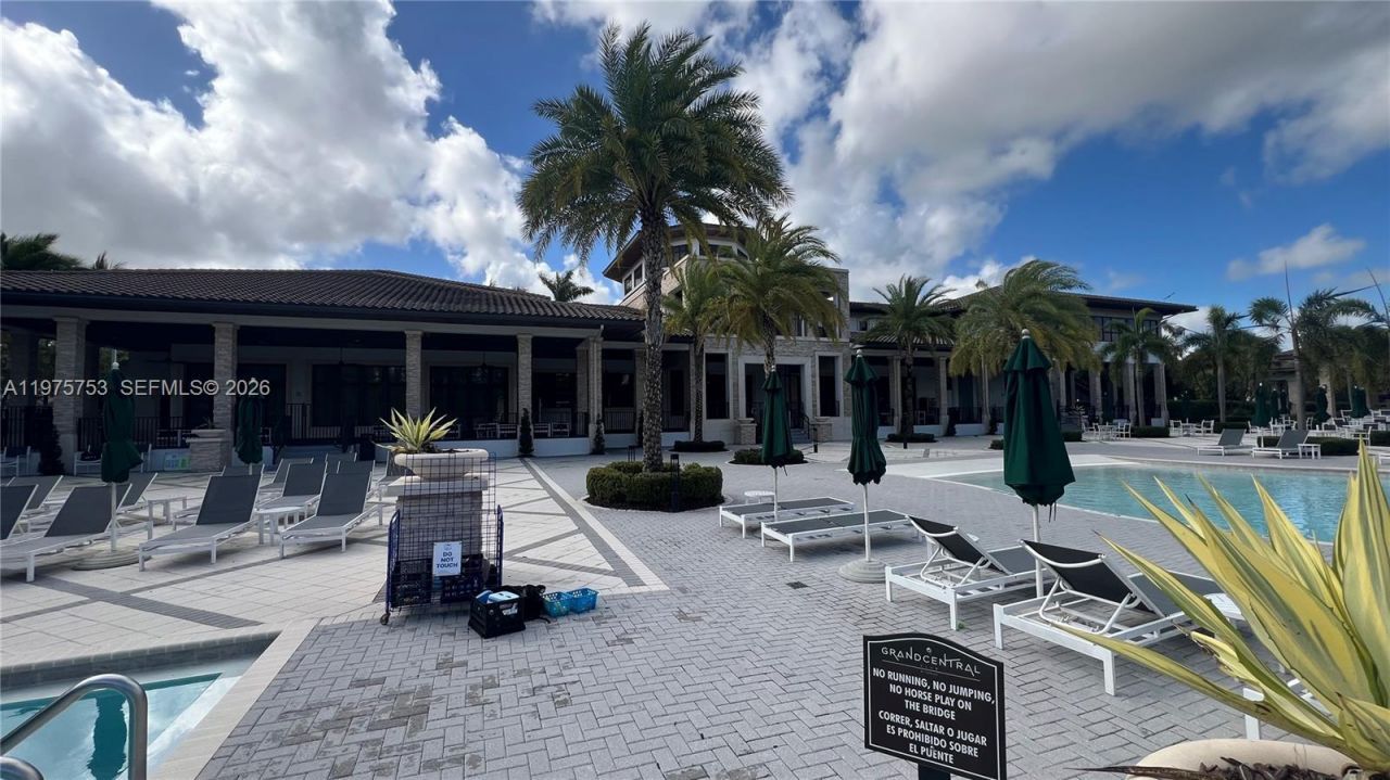 7915 NW 104th Ave , Unit 33, Doral, FL 33178 Photo