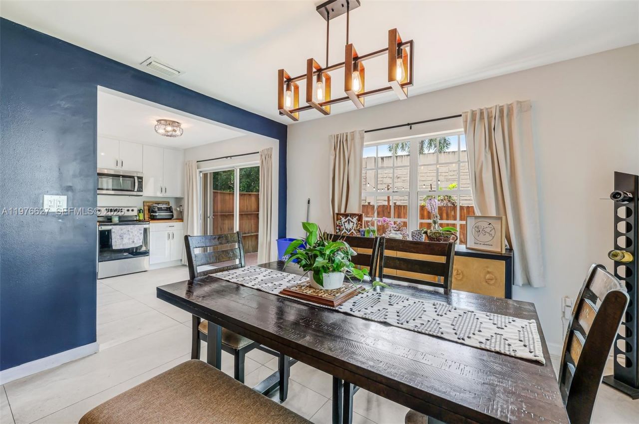 11747 SW 113th Ter, Miami, FL 33186 Photo