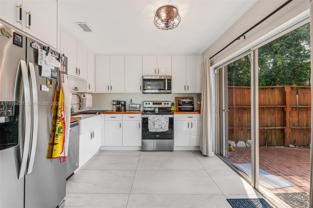 11747 SW 113th Ter, Miami, FL 33186 Photo