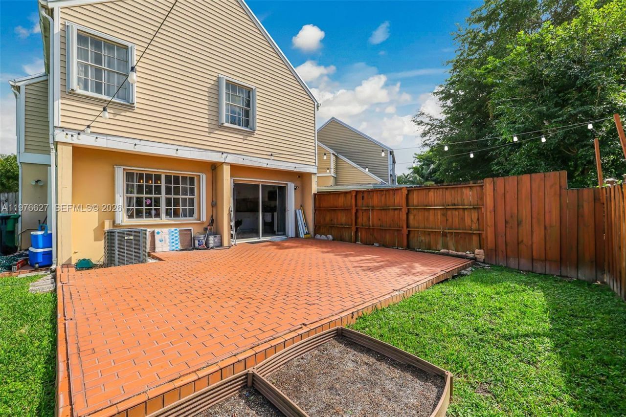 11747 SW 113th Ter, Miami, FL 33186 Photo