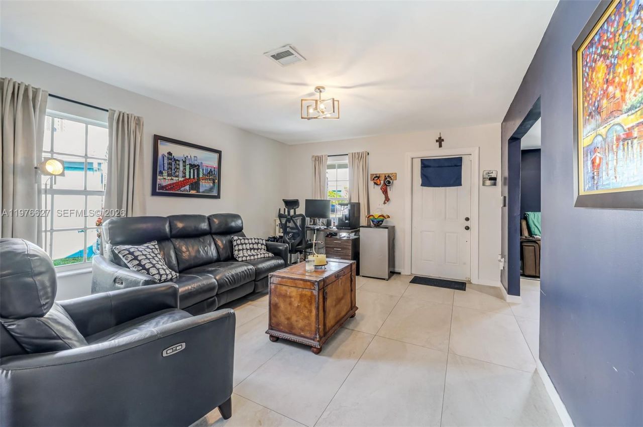 11747 SW 113th Ter, Miami, FL 33186 Photo