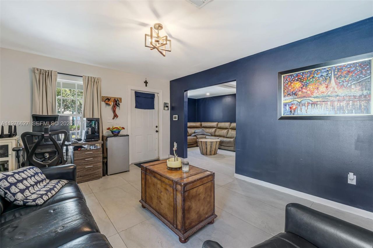 11747 SW 113th Ter, Miami, FL 33186 Photo