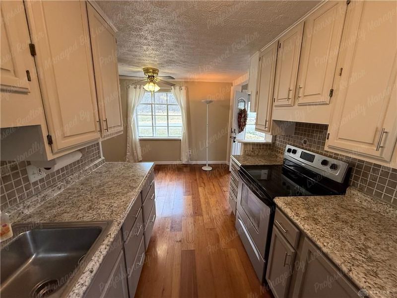 793 Country View Drive, Beavercreek, OH 45430 Photo 12