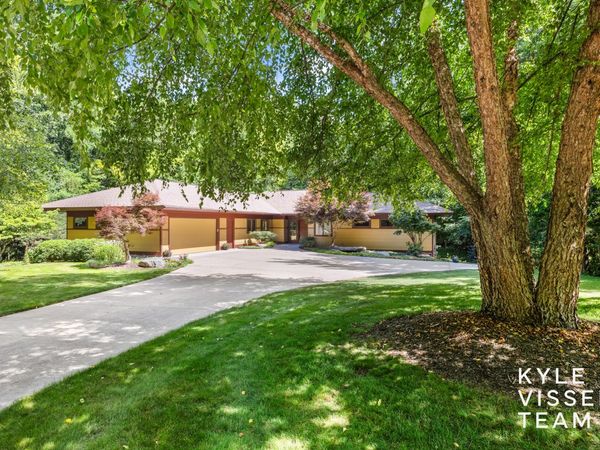 4444 Oak River Drive NE, Grand Rapids, MI 49525