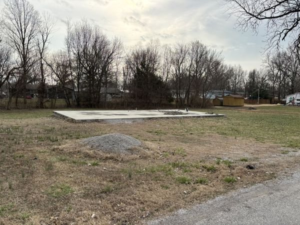 1000 S Wilson Street , Benton, IL 62812