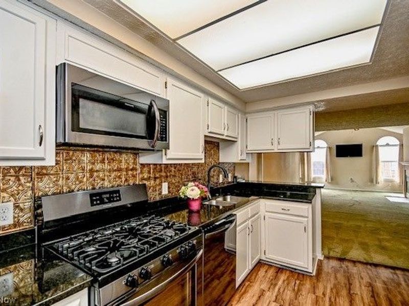 3633 Barrington Place NW, Canton, OH 44708 Photo 10