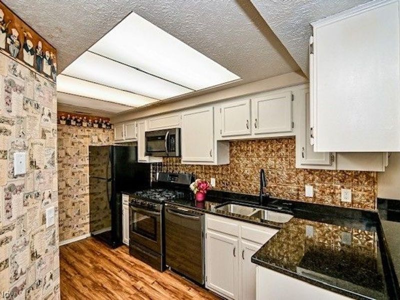 3633 Barrington Place NW, Canton, OH 44708 Photo 11