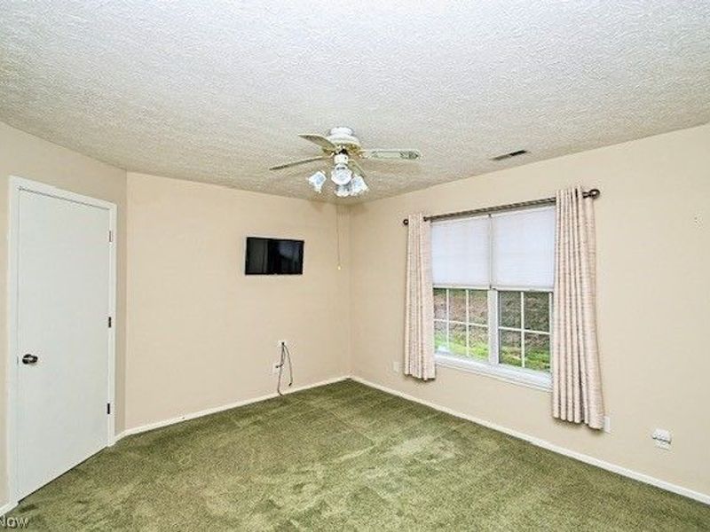 3633 Barrington Place NW, Canton, OH 44708 Photo 19