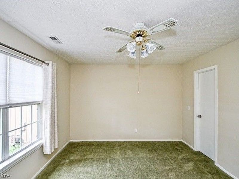 3633 Barrington Place NW, Canton, OH 44708 Photo 21