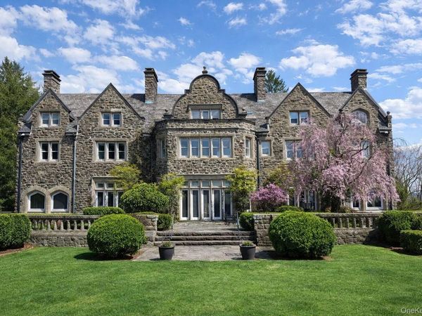 43 Ontio Road, Tuxedo Park, NY 10987