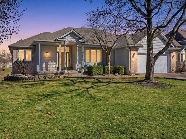 4301 SW Sapelo Drive, Lee's Summit, MO 64082