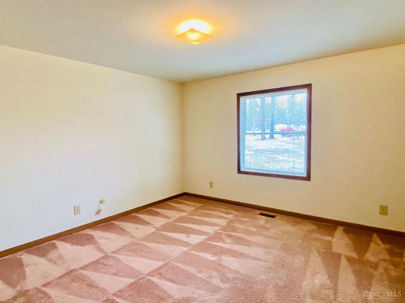 77 Flensburg Drive, Fayetteville, OH 45118 Photo 33