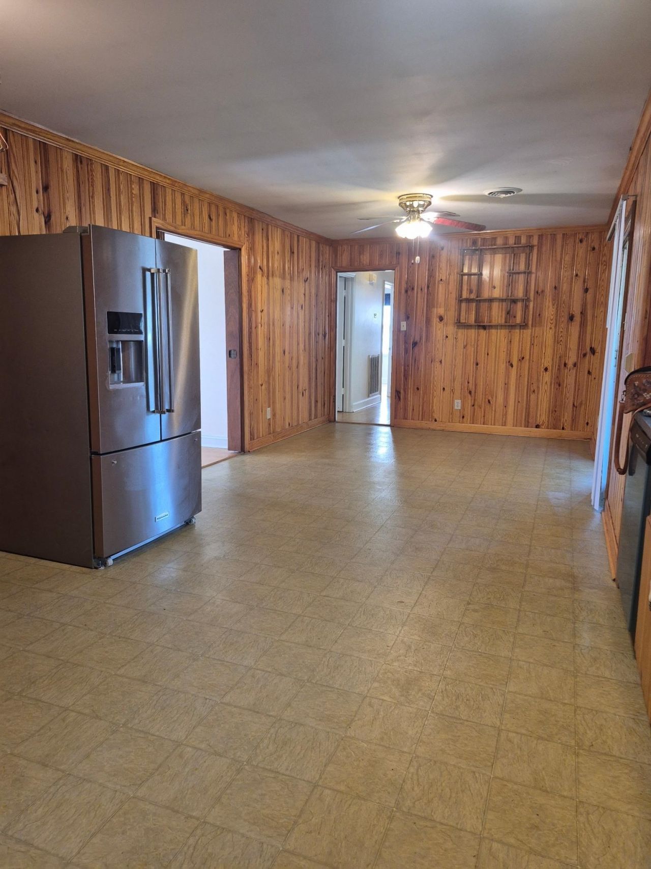 545 Hickory Ave. Photo 10