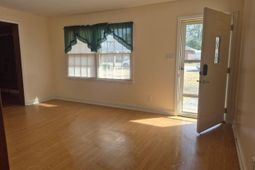 545 Hickory Ave. photo 4