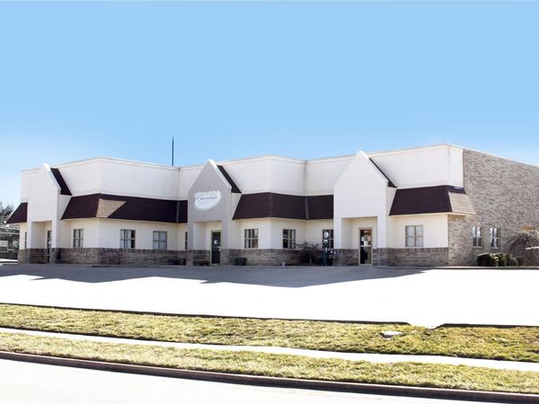 1630 W Elfindale Street , Springfield, MO 65807