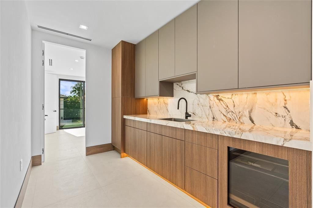 2441 NE 48th Court, Lighthouse Point, FL 33064 Photo