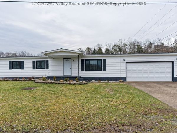 106 Greer Street, Ripley, WV 25271