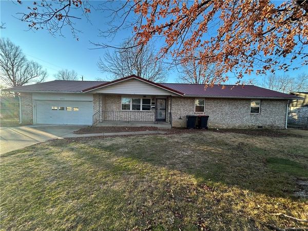 2001 Westwood Avenue , Springdale, AR 72762