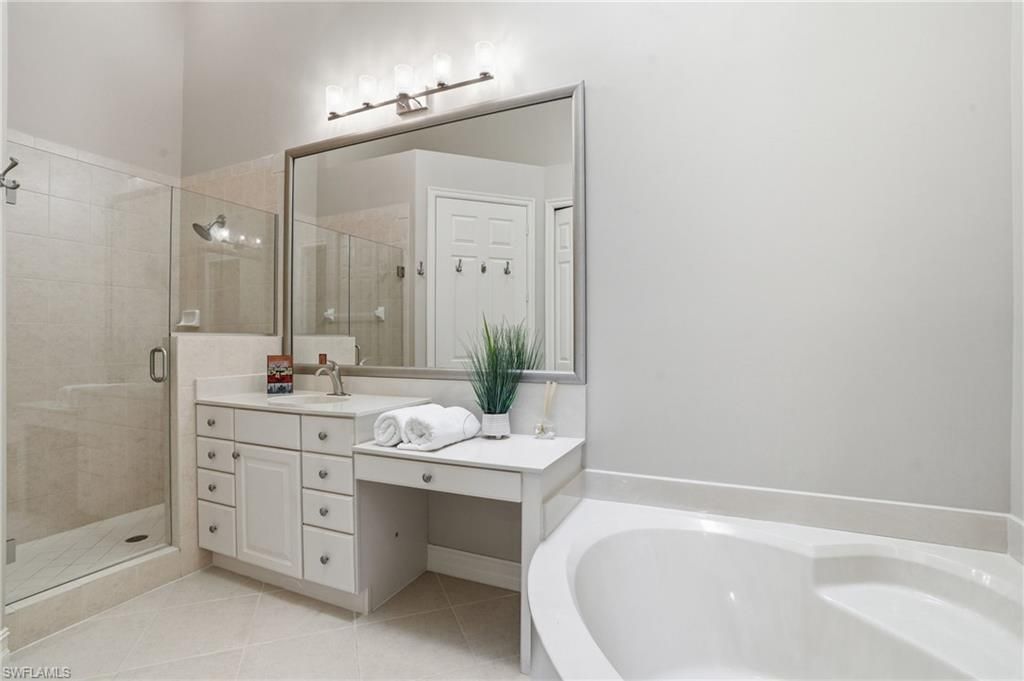 10121 Bellavista Cir , Unit 703, Miromar Lakes, FL 33913 Photo