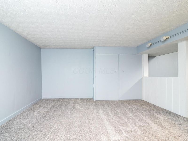 585 Hillsdale Drive, West Jefferson, OH 43162 Photo 19