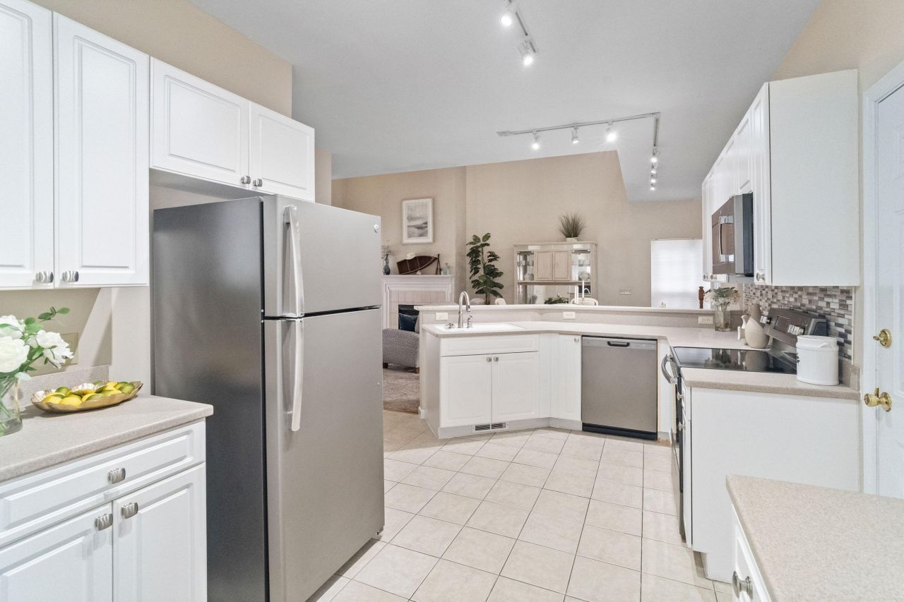 848 Harbor Place Drive Photo 16