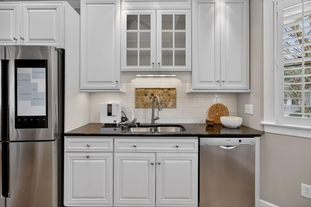 1551 Ben Sawyer Boulevard Photo 22