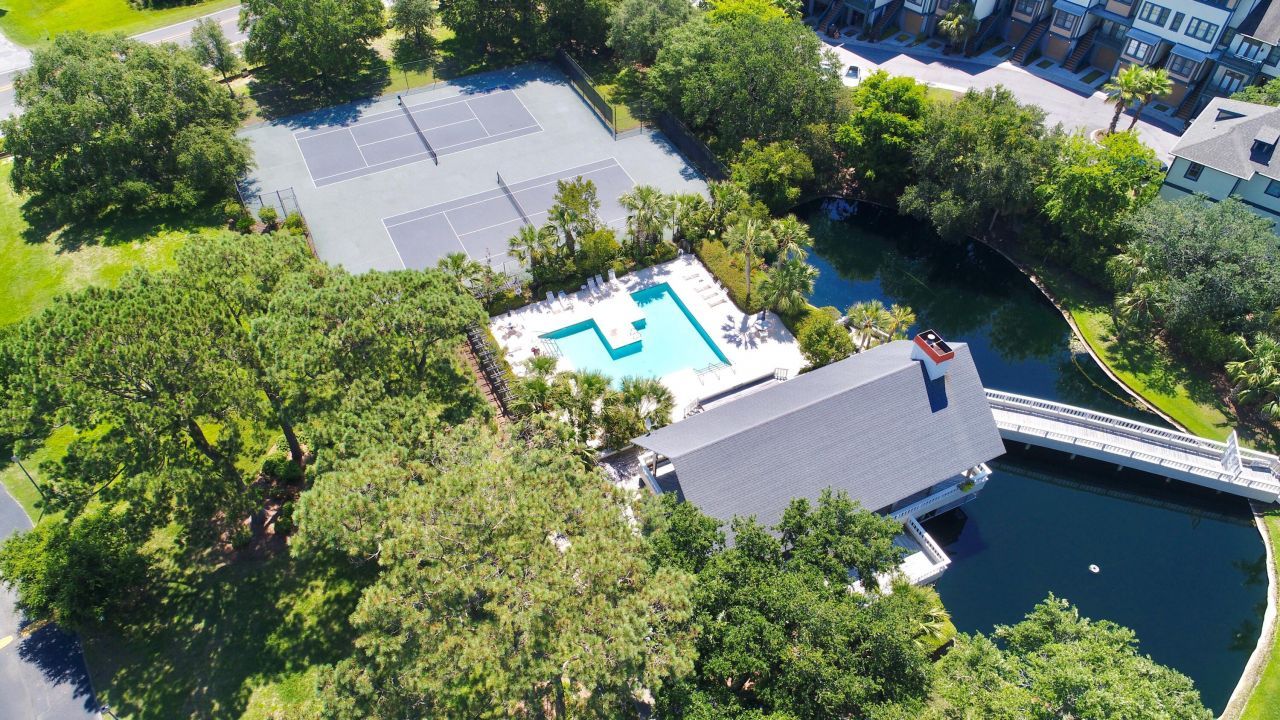 1551 Ben Sawyer Boulevard Photo 38