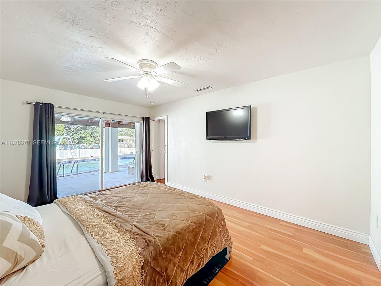 2913 Dolphin Dr , Miramar, FL 33025 Photo