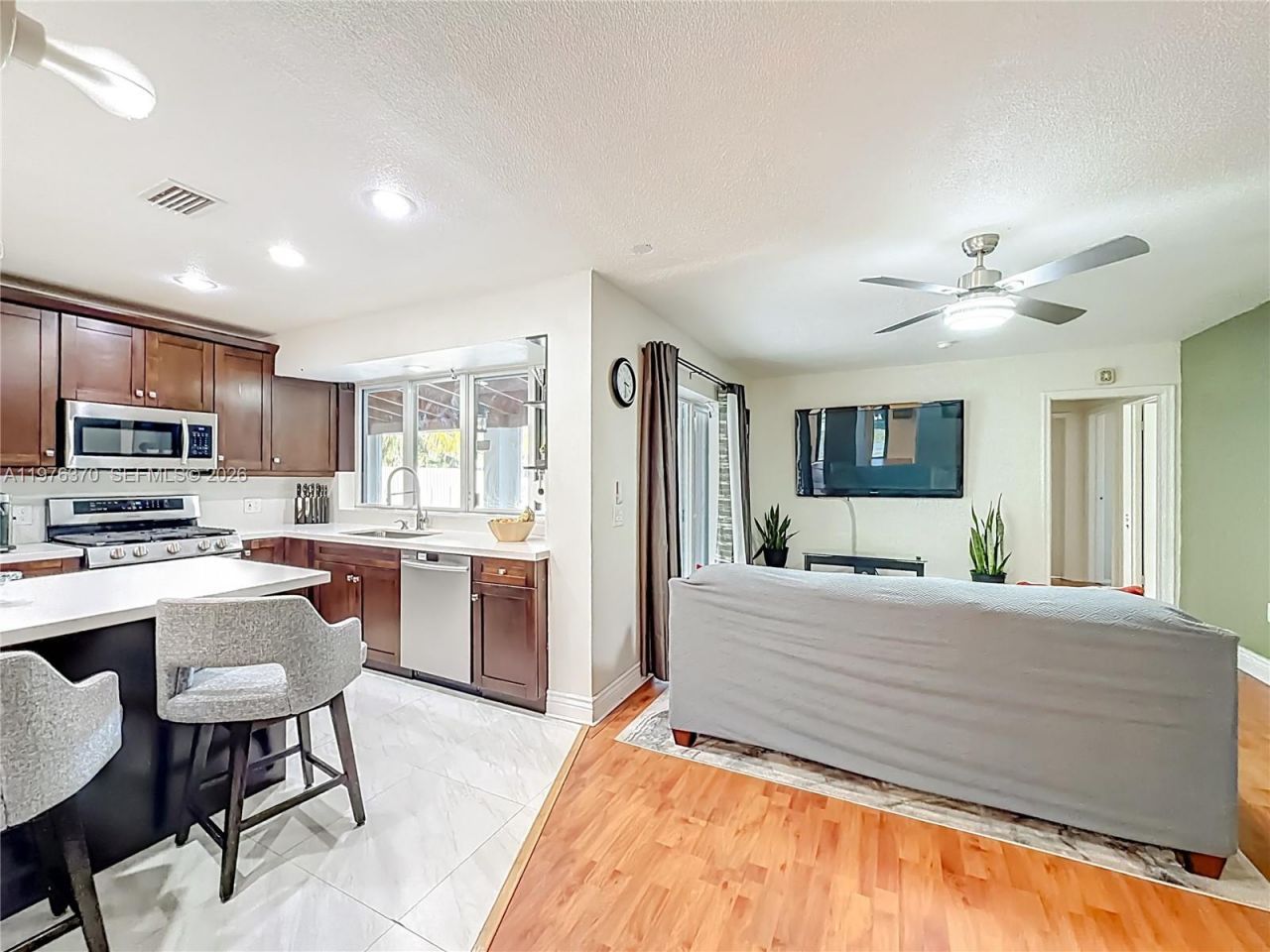 2913 Dolphin Dr , Miramar, FL 33025 Photo