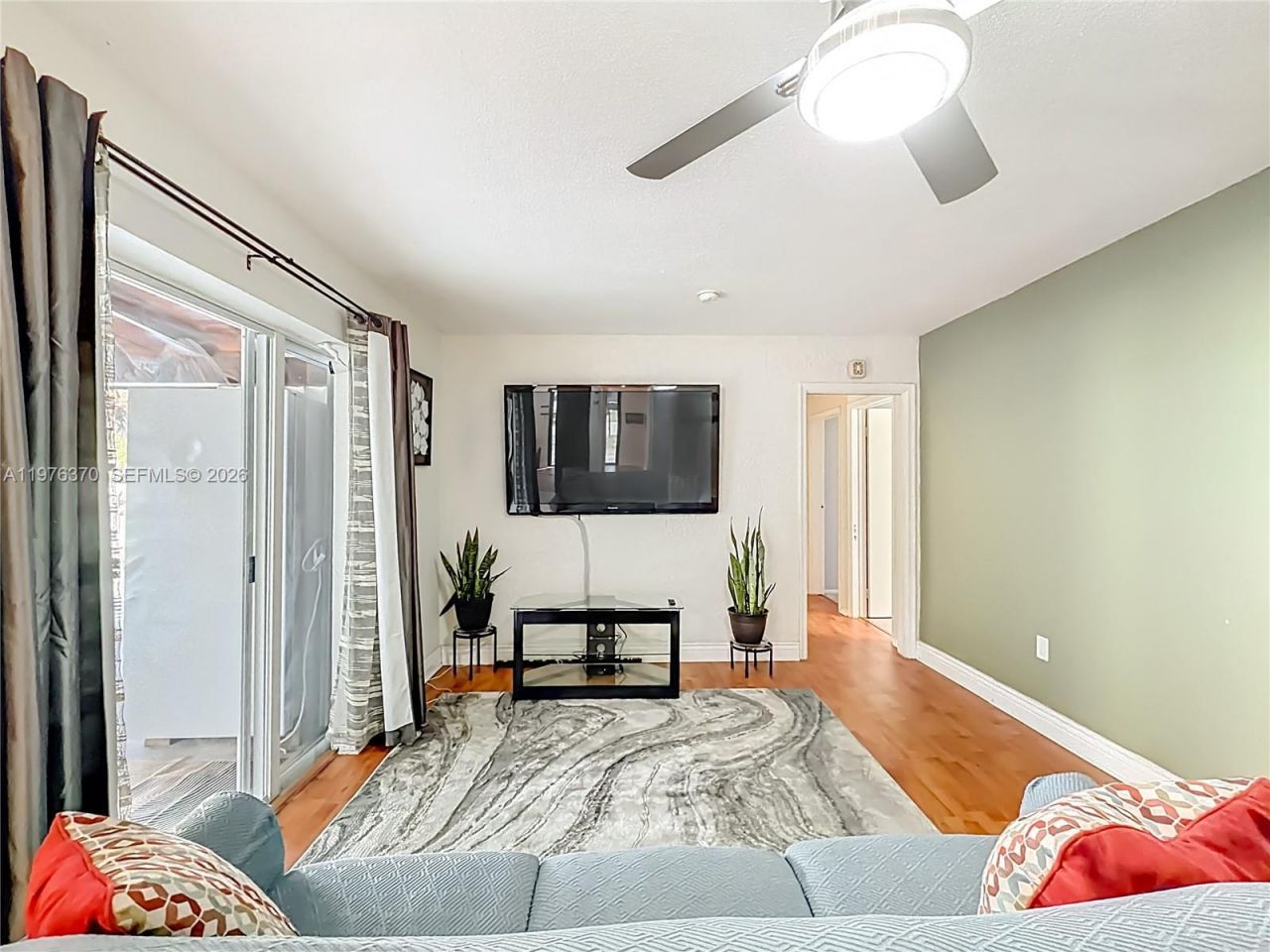 2913 Dolphin Dr , Miramar, FL 33025 Photo