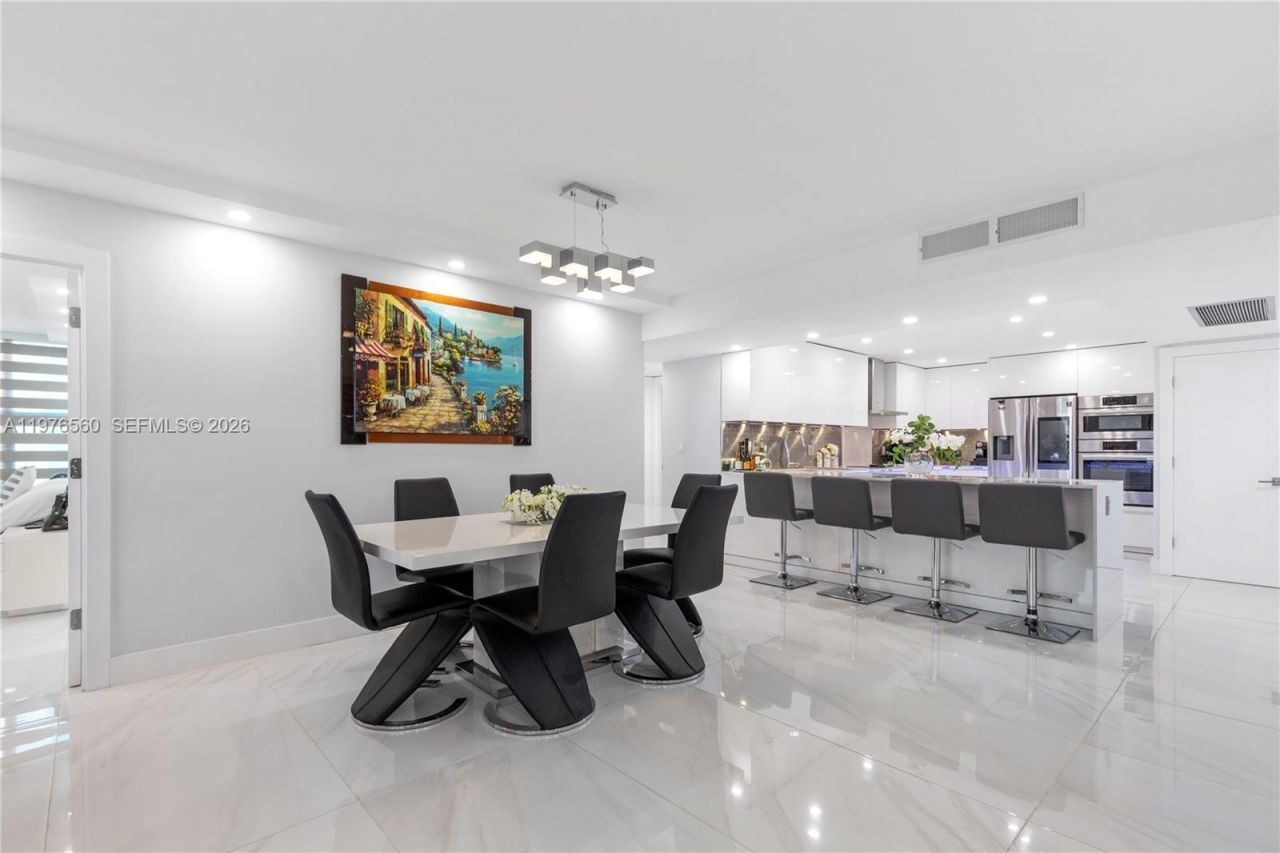 2500 Parkview Dr , Unit 1121, Hallandale Beach, FL 33009 Photo