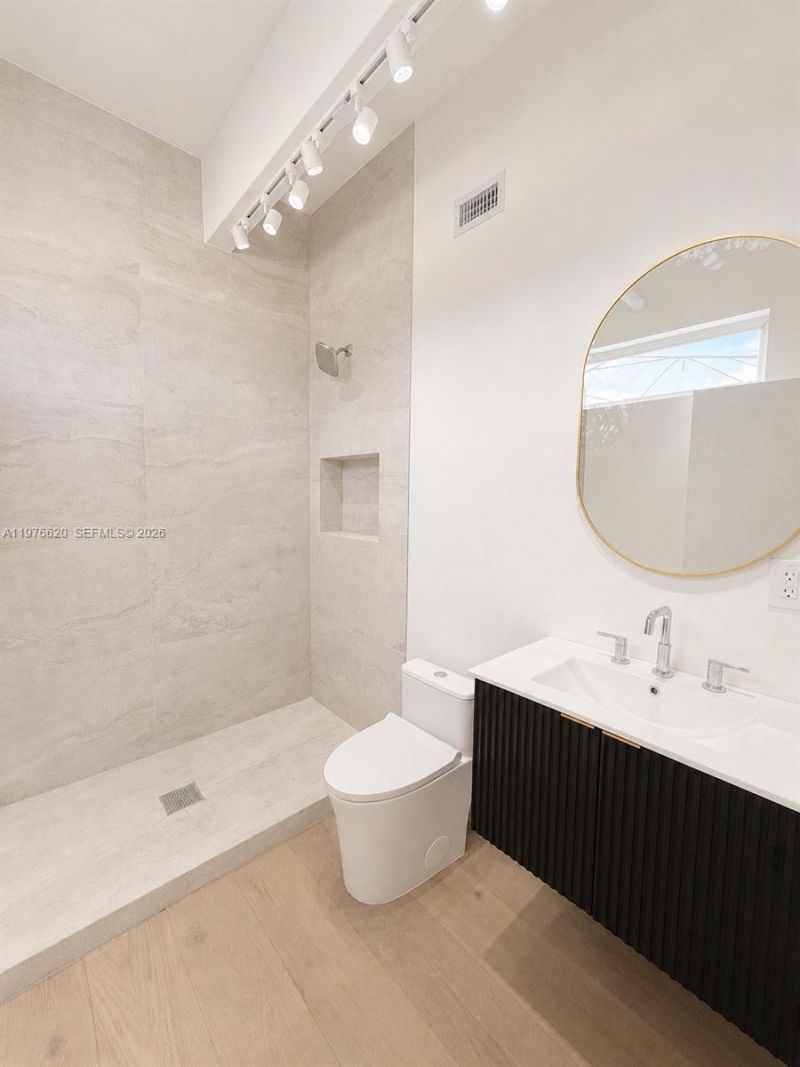 550 NW 29th St, Miami, FL 33127 Photo