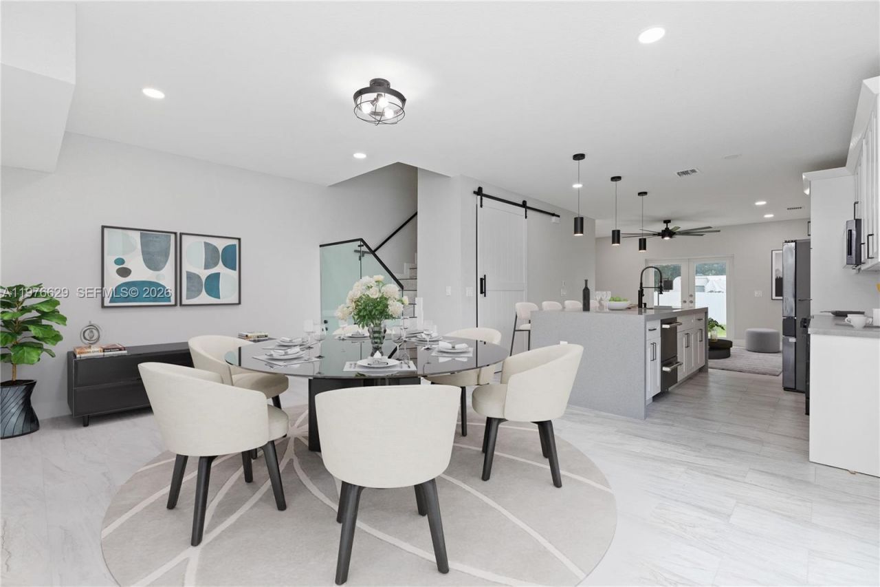 2742 NW 48th St , Unit 2738, Miami, FL 33142 Photo