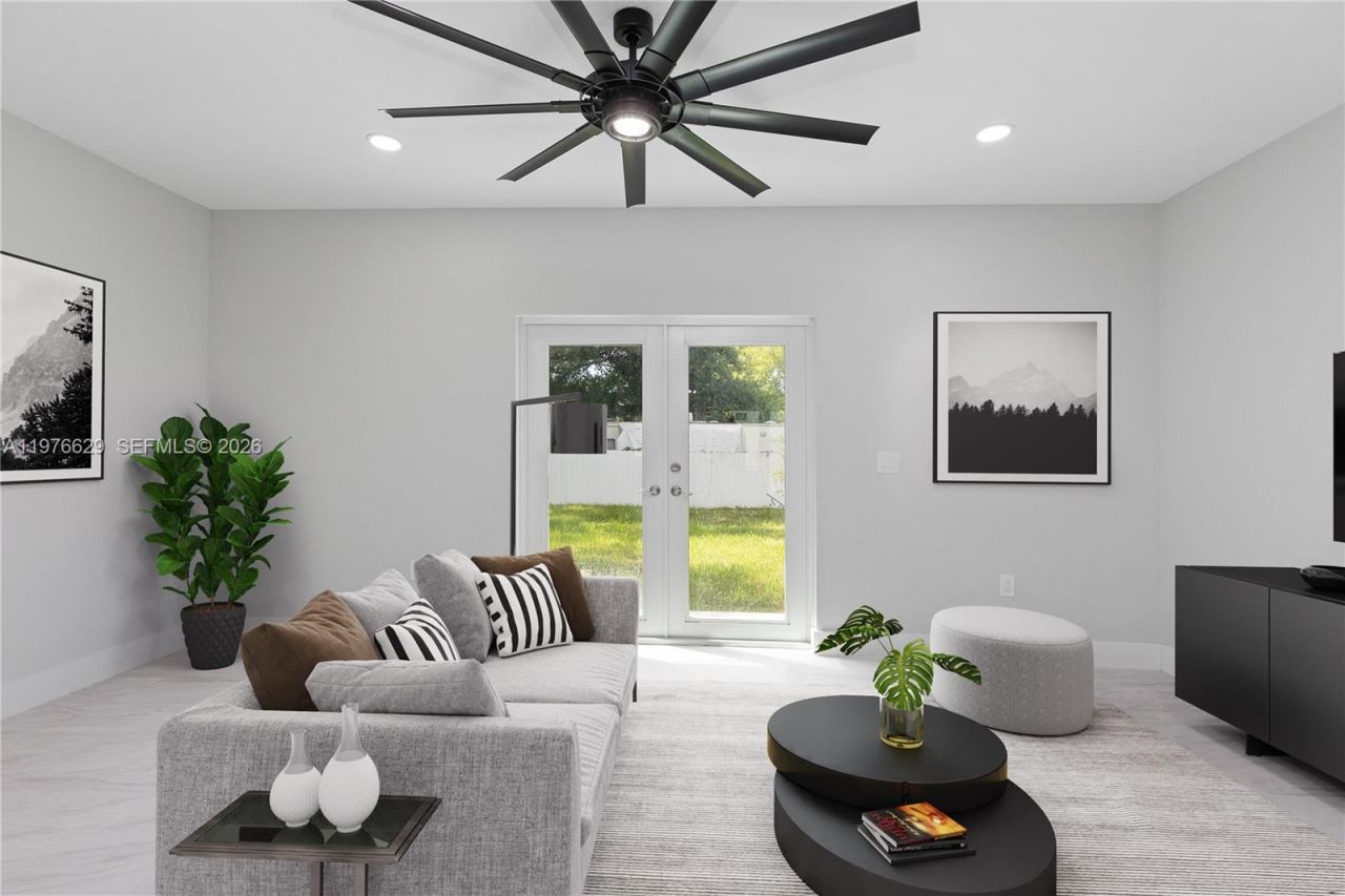 2742 NW 48th St , Unit 2738, Miami, FL 33142 Photo