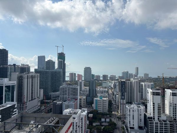 185 SW 7th St , Unit 4004, Miami, FL 33130