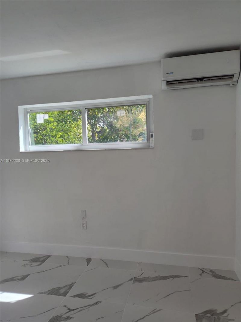 655 Eldron Dr, Unit 15, Miami Springs, FL 33166 Photo