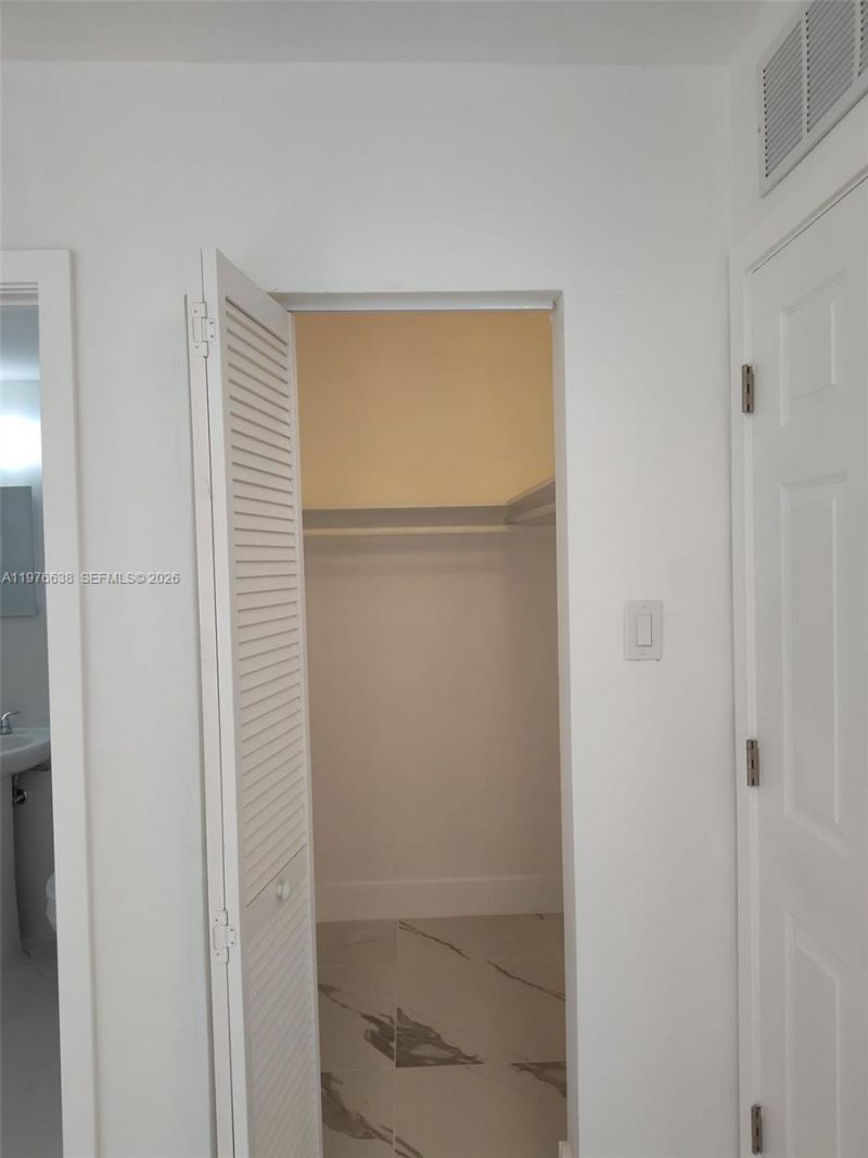 655 Eldron Dr, Unit 15, Miami Springs, FL 33166 Photo